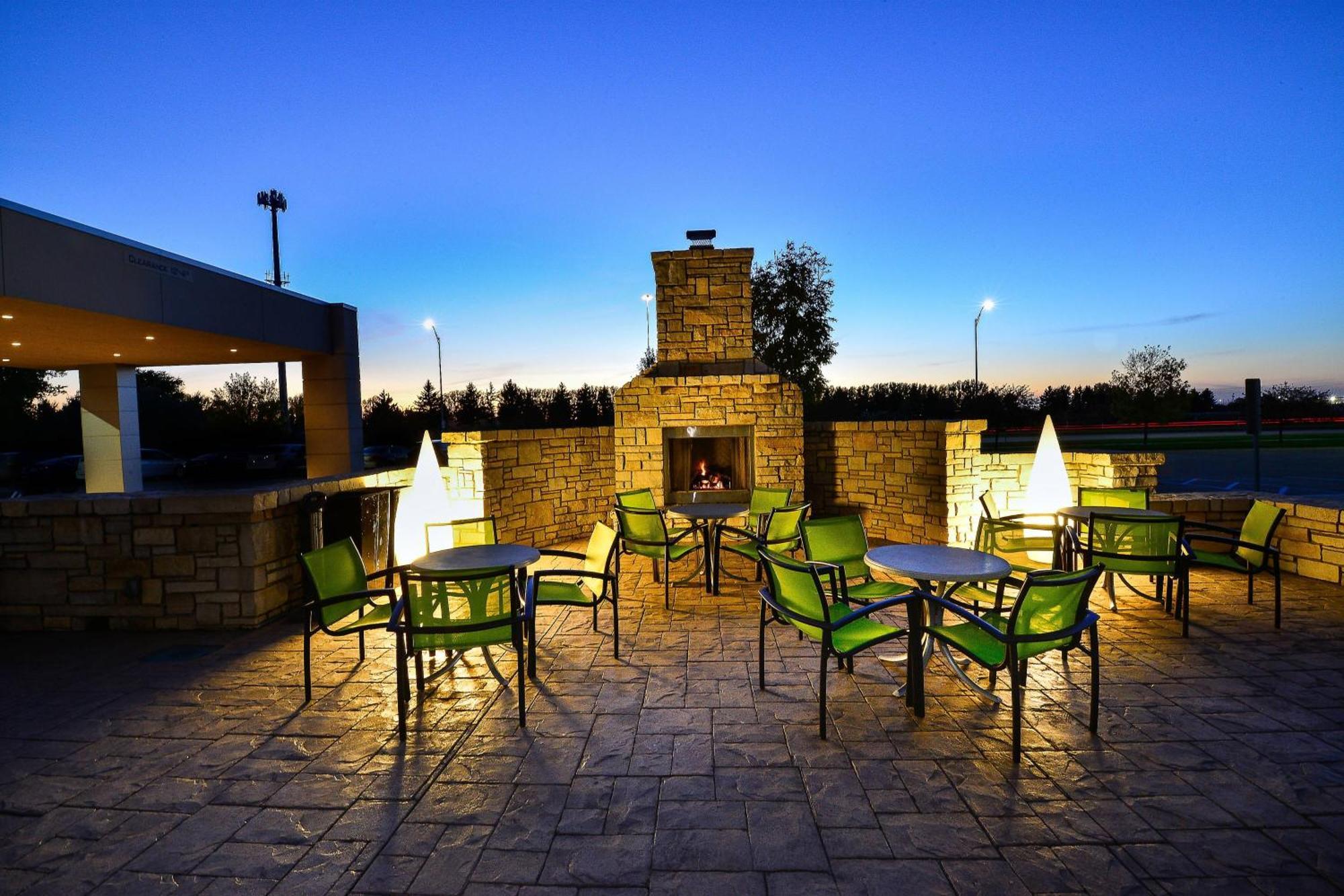 Springhill Suites By Marriott Grand Forks Dış mekan fotoğraf